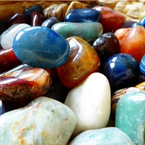 Seminārs "Daba mammas rokās: Kā minerāli var atbalstīt emocionālo līdzsvaru"